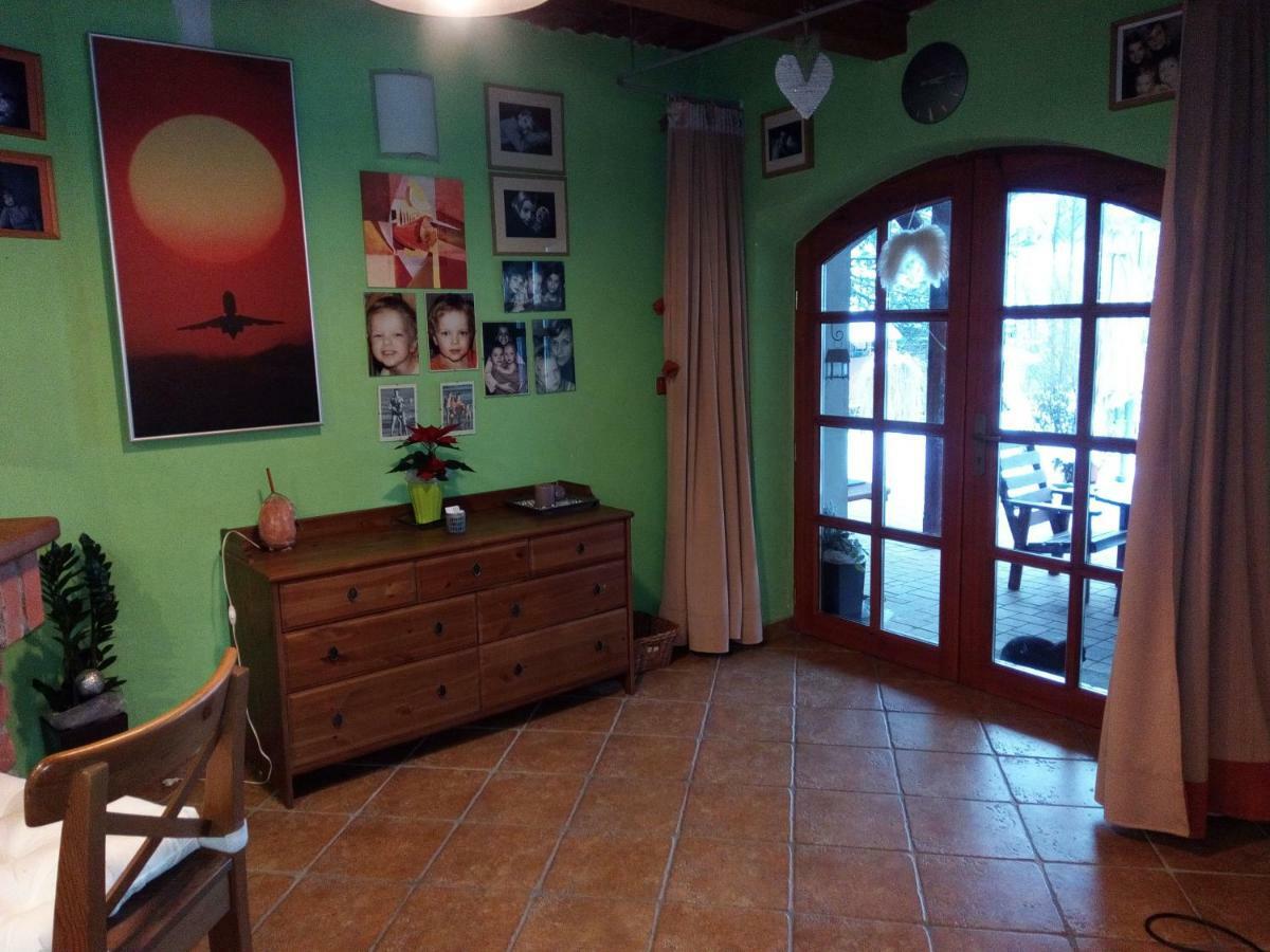 Family House 94 * Prosecne